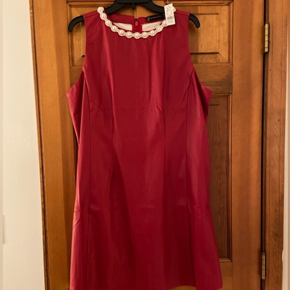 NY&Co Sleeveless Pearl Neck Vegan Leather Mini Dress - Picture 9 of 10